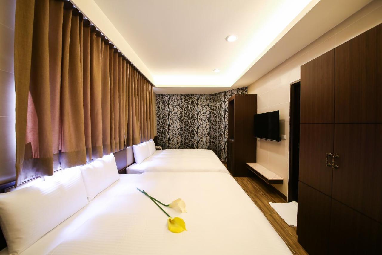 Maple Hotel Second Branch Tainan Exterior foto